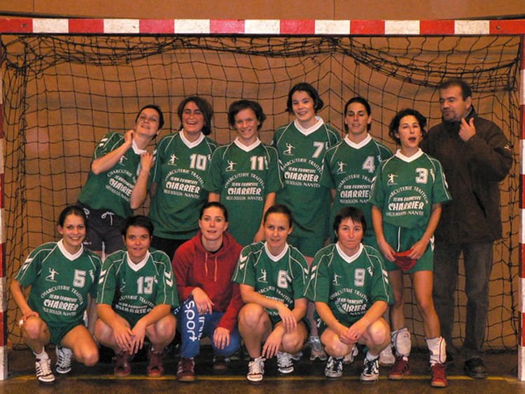 Photo De Classe Seniors F 2005 2006 De 2005 Racc Handball Copains D Photo De Classe Seniors F 2005 2006 De 2005 Racc Handball Copains D