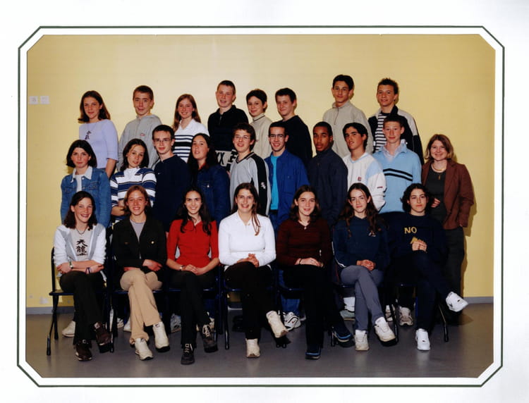 Photo de classe 3ème5 de 2000, Collège L'oiseau Blanc - Copains d'avant