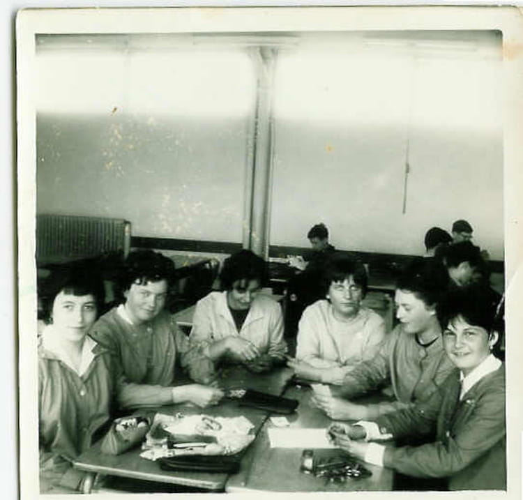 Photo de classe 2nde C de 1964, Lycée Jean Moulin - Copains d'avant