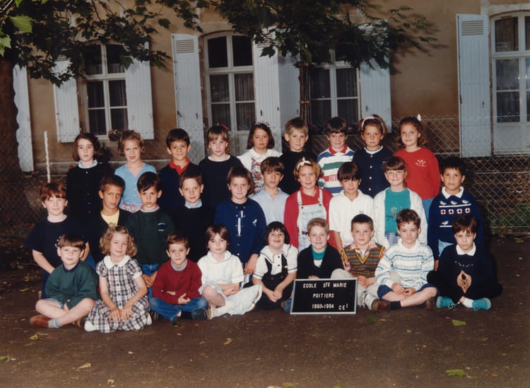 Photo de classe CE1 de 1994, ECOLE SAINTE MARIE - Copains d'avant