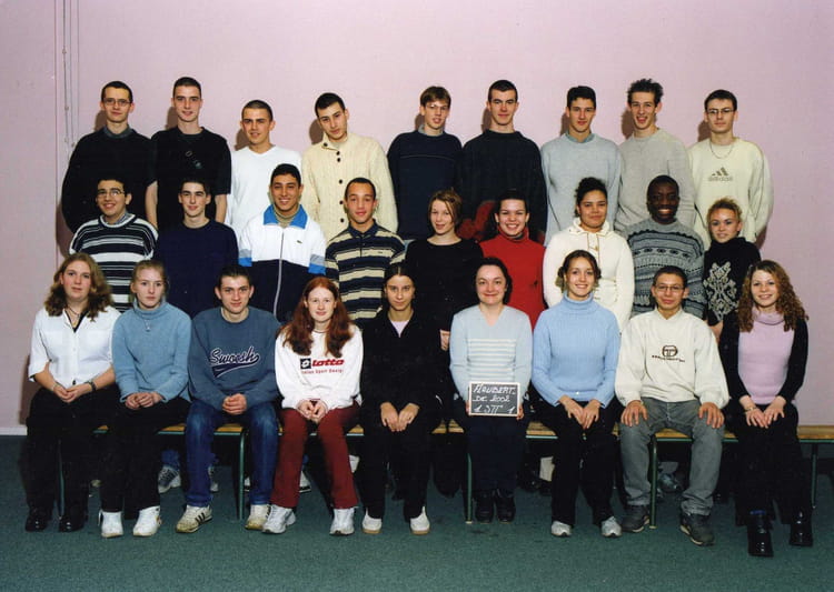 Photo de classe 1ère STT 1 CG de 2002, Lycée Gustave Flaubert - Copains ...