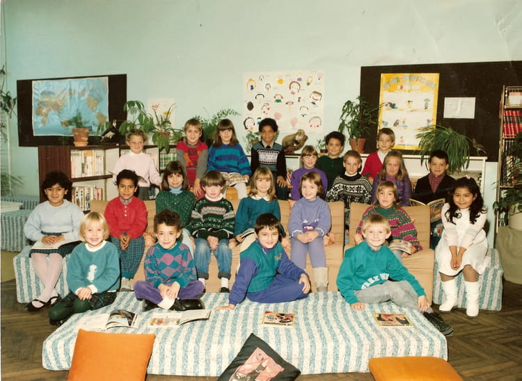 Photo de classe CE1 de 1988, Ecole Jules Ferry (Fleury Les Aubrais
