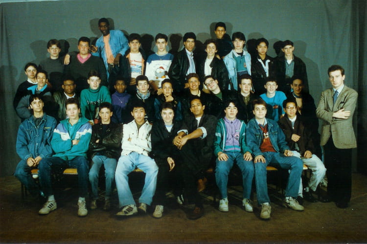 Photo de classe Seconde 19 de 1990, Lycée Gaston Bachelard - Copains d ...