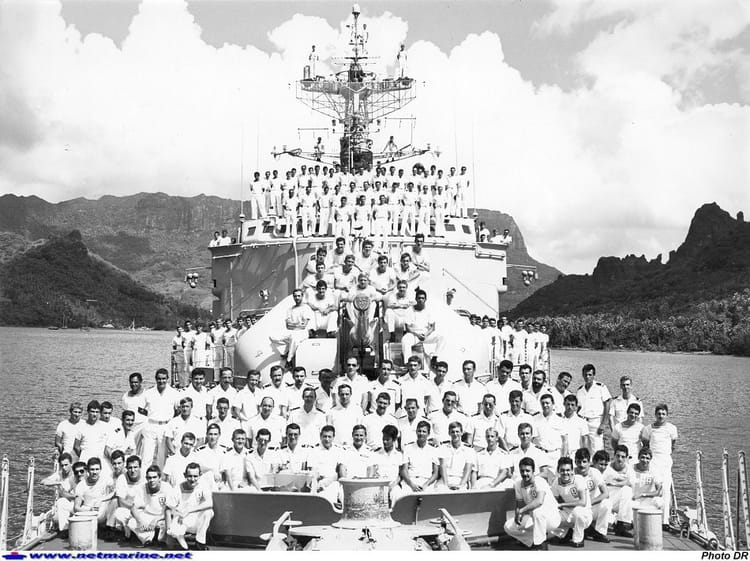 Photo de classe Equipage du Charner mai 1979 de 1979, AVISO ESCORTEUR