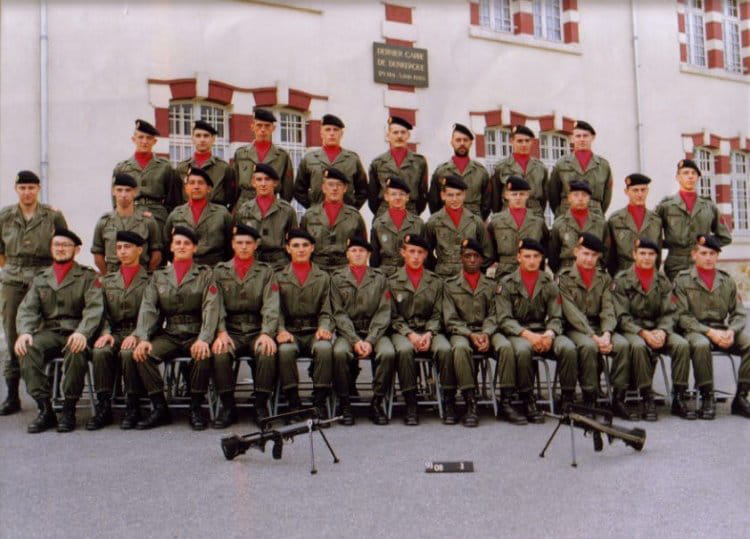 photo-de-classe-suippes-93-08-15e-ra-de-1993-15-me-ra-r-giment-d