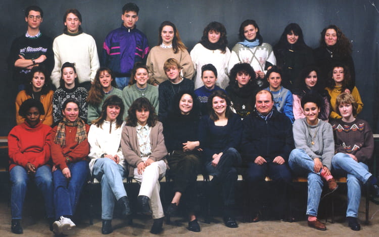 Photo de classe 1ereA2a de 1991, Lycée Gaston Bachelard - Copains d'avant