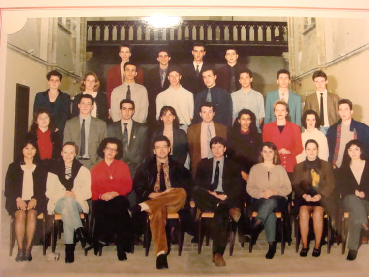 Photo de classe DSC01234 de 1993, Bts Force De Vente Lycée Fulbert ...