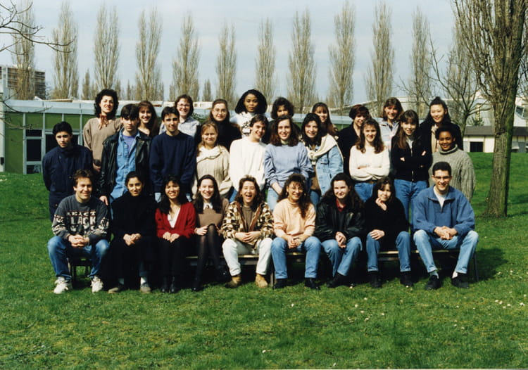Photo de classe TERMINALE STT 1994/1995 de 1994, Protectorat Saint ...