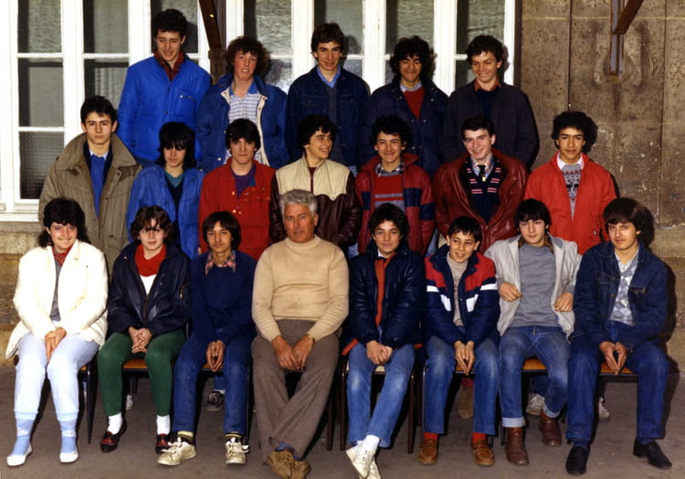 Photo de classe 1ère DCM de 1983, Lycée Professionnel Toulouse Lautrec ...