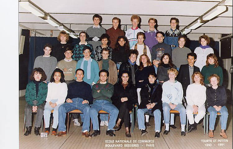 Photo de classe BTS Informatique de Gestion (1ère Année) de 1990, ECOLE ...