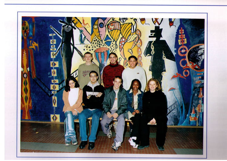 Photo de classe 1ère STT Compta de 2002, Lycée De Presles - Copains d'avant