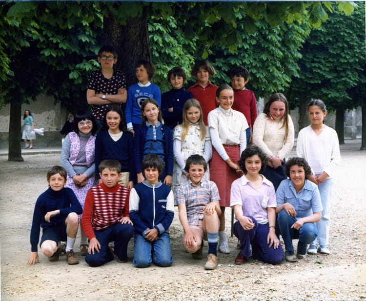 Photo de classe CM2 19801981 de 1981, ECOLE SAINT GREGOIRE Copains d'avant