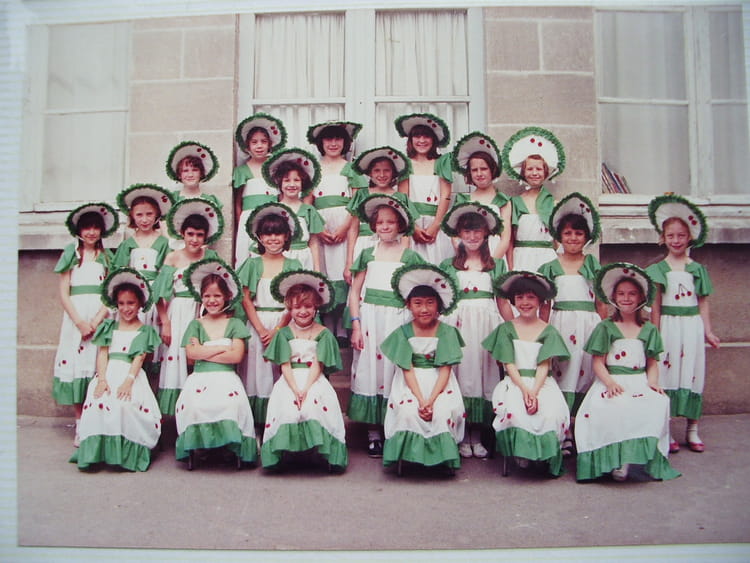 Photo de classe CE2 fête d'école de 1986, ECOLE SAINTE MARIE - Copains ...