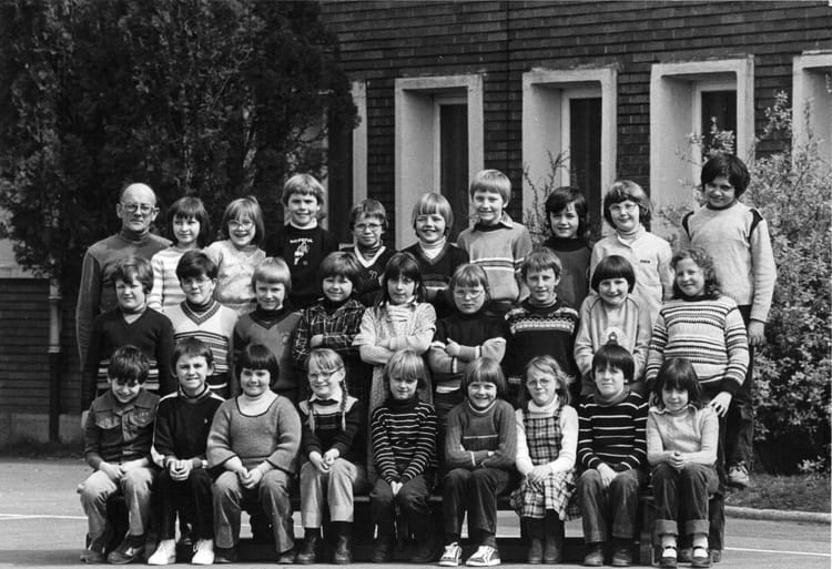 Photo de classe CE2 de 1979, ECOLE EMILE BASLY Copains d'avant