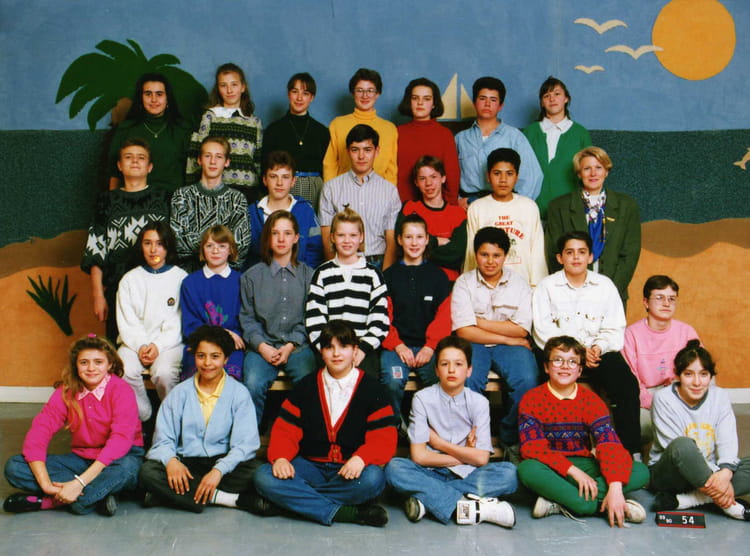 Photo de classe 5e4_89-90 de 1990, Collège Pablo Picasso - Copains d'avant