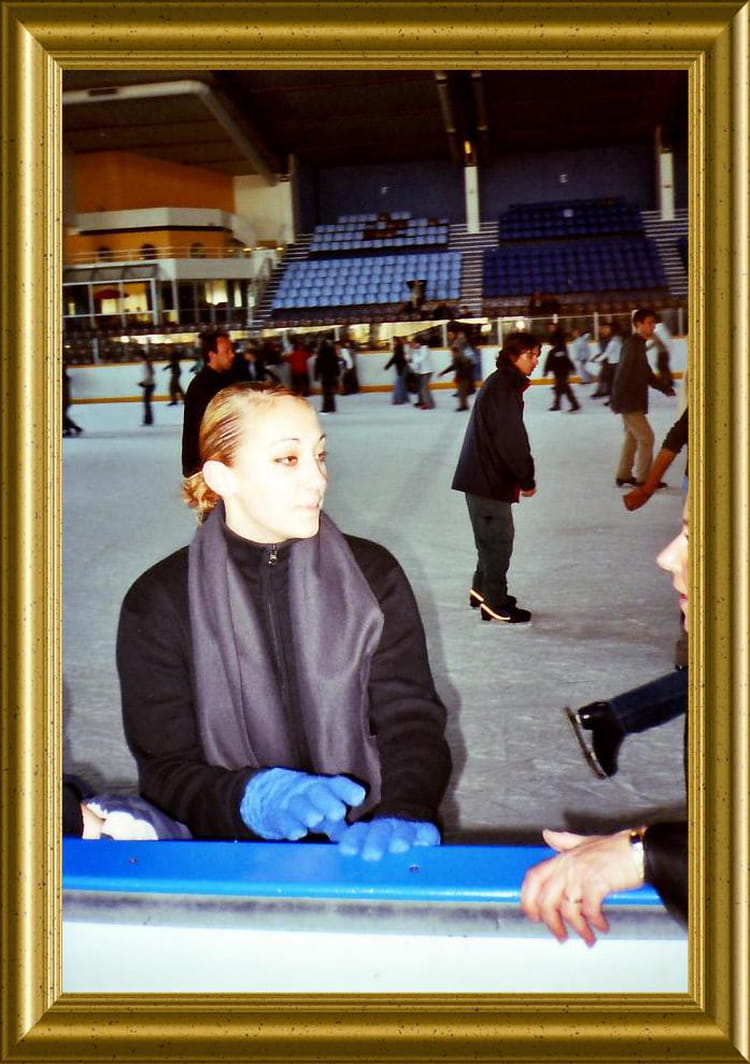 Photo de classe A LA PATINOIRE DU PETIT PORT de 2000, Patinoire Du Petit Port Copains d'avant Photo de classe A LA PATINOIRE DU PETIT PORT de 2000, Patinoire Du Petit Port Copains d'avant