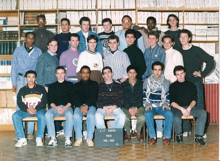Photo de classe BTS 1ere année de 1991, Lycée Diderot - Copains d'avant