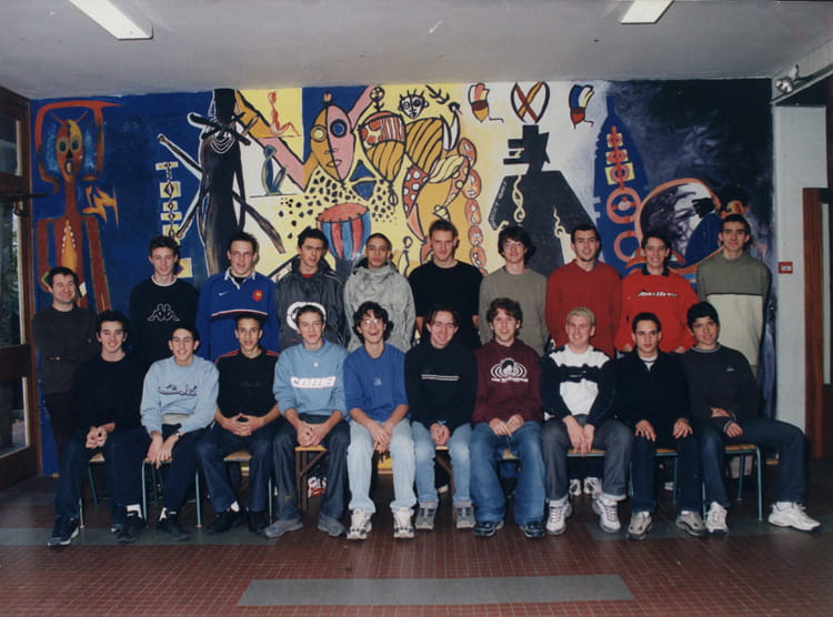 Photo de classe 1TIE de 2003, Lycée De Presles Copains d'avant