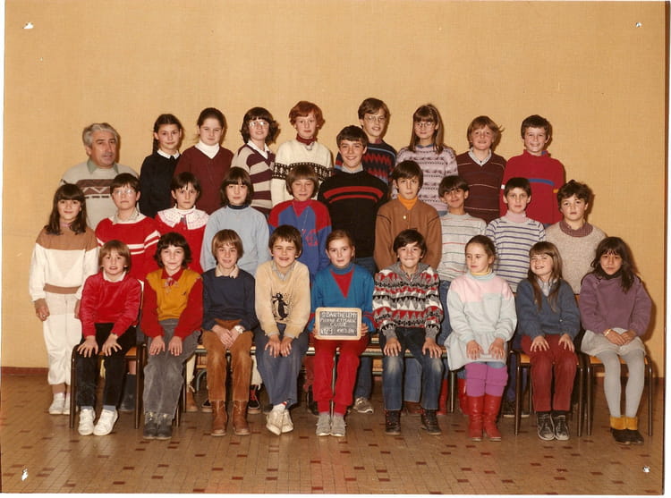 Photo de classe Cm2 de 1984, ECOLE PIERRE ET MARIE CURIE - Copains d'avant
