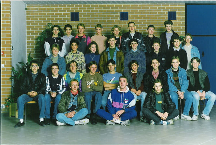 Photo de classe Terminale F1 de 1992, Lycée Blaise Pascal Cité Scolaire ...