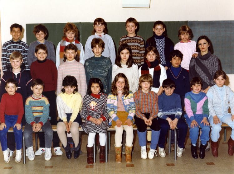 Photo de classe CM2 de 1984, ECOLE MARIE CURIE - Copains d'avant
