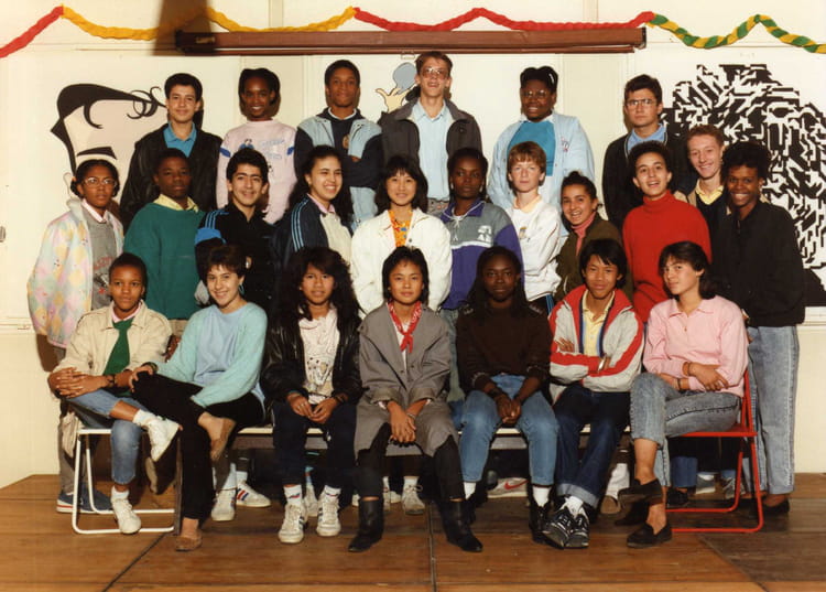 Photo De Classe Classe De 3 me Maurice Thorez 1987 1988 De 1987 photo-de-classe-classe-de-3-me-maurice-thorez-1987-1988-de-1987