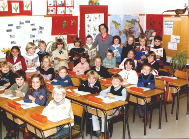 Photo de classe CE1 de 1979, Ecole Lamartine France Copains d'avant