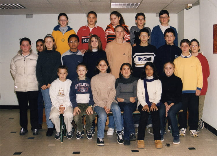 Photo de classe 4°B de 1999, Collège Saintefamille Des Minimes