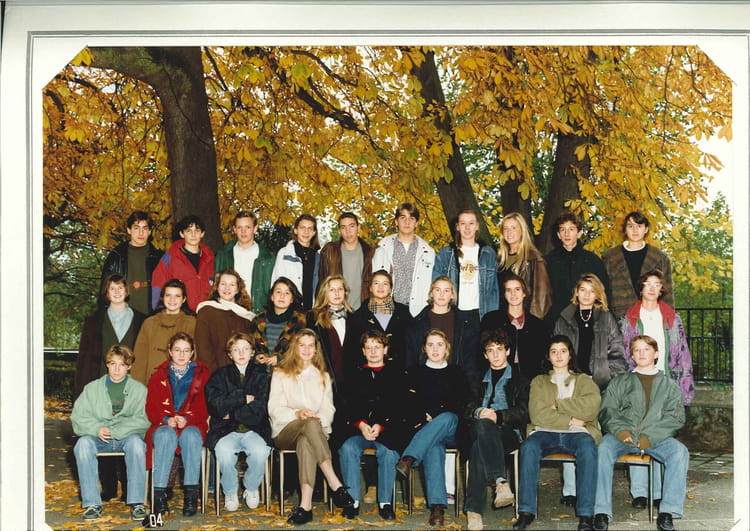 Photo de classe Lycée La Bruyère de 1992, Lycée La Bruyère Copains d'avant Photo de classe Lycée La Bruyère de 1992, Lycée La Bruyère Copains d'avant