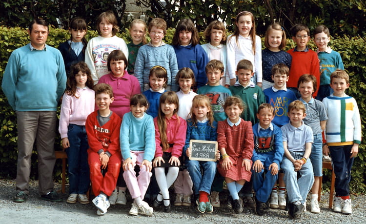 photo-de-classe-ce2-de-1988-ecole-de-la-liberation-pont-hebert