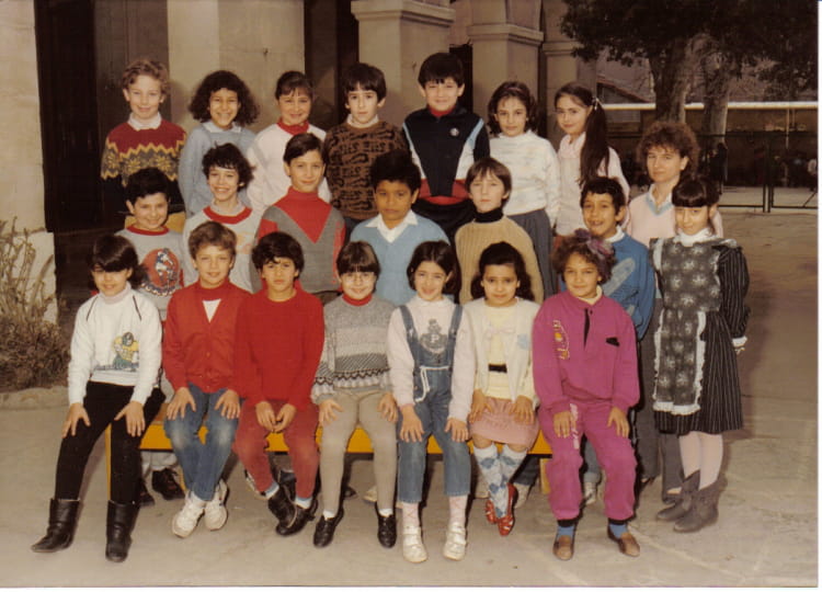 Photo de classe CE2 de 1987, Ecole Sainte Therese D'avila Copains d'avant