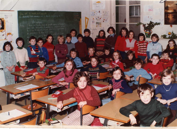 Photo de classe Cm2 de 1975, Ecole Notre Dame De L'assomption Copains d'avant Photo de classe Cm2 de 1975, Ecole Notre Dame De L'assomption Copains d'avant