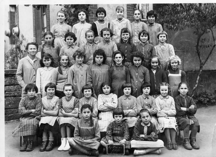 Photo de classe école publique filles de 1960, école Public Des Filles