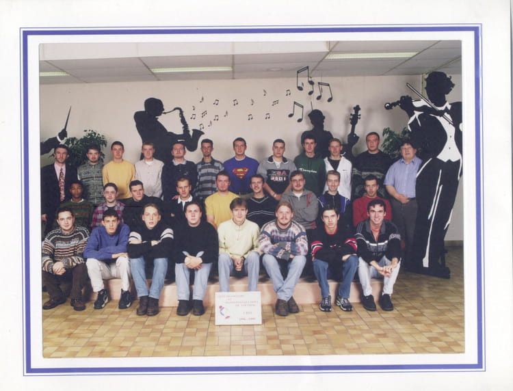 Photo de classe Bts 1ere année de 1999, Lycée Technique Privé - Copains ...