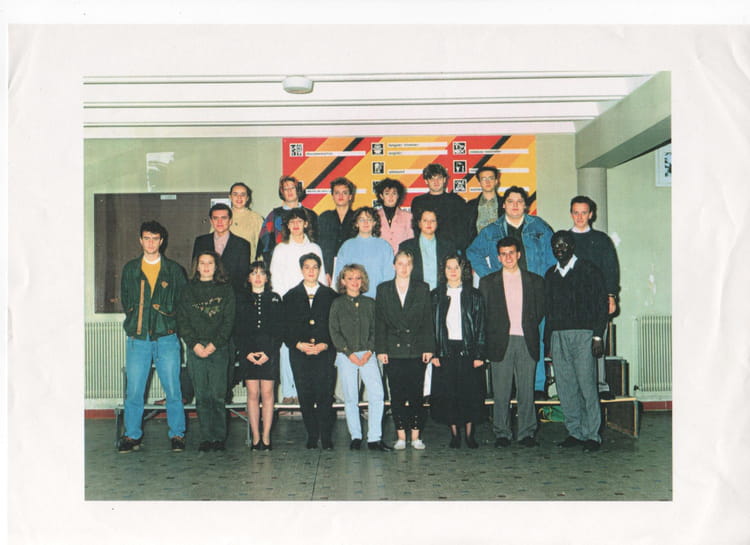 Photo de classe BTS ACTION COMMERCIALE 1ere année de 1991, Lycée Henri ...