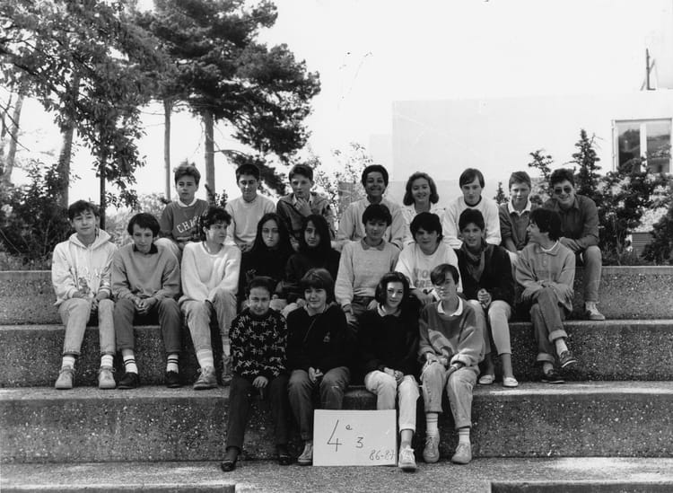 Suzanne Barou De La Lombardière De Canson Photo de classe 4ème 3 de 1987, Collège La Lombardière - Copains d'avant