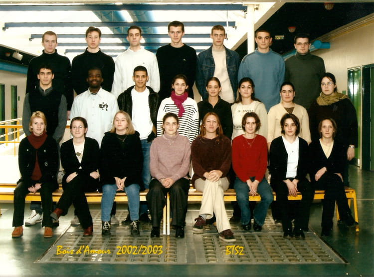 Photo de classe BTS force de vente 2 de 2002, Bts Force De Vente Lycée ...