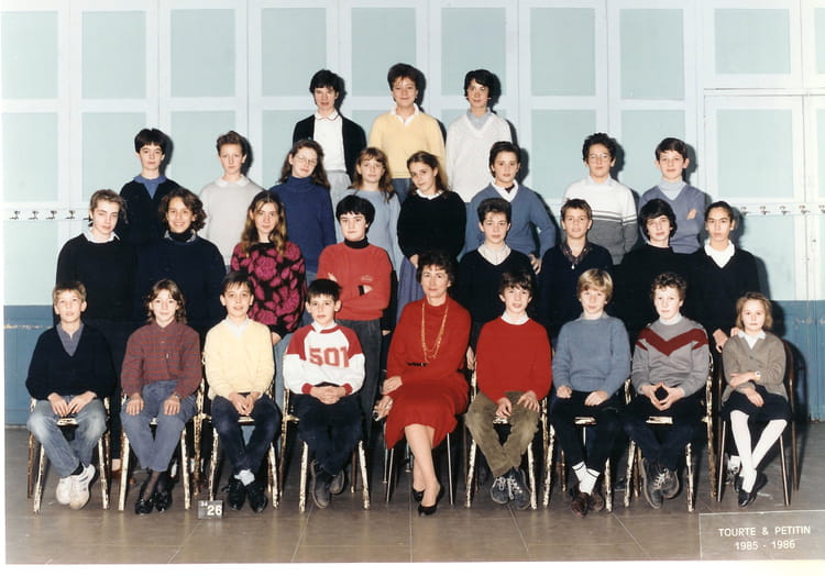 Photo de classe Classe de 5e de 1985, Collège Privé Saintejeanne