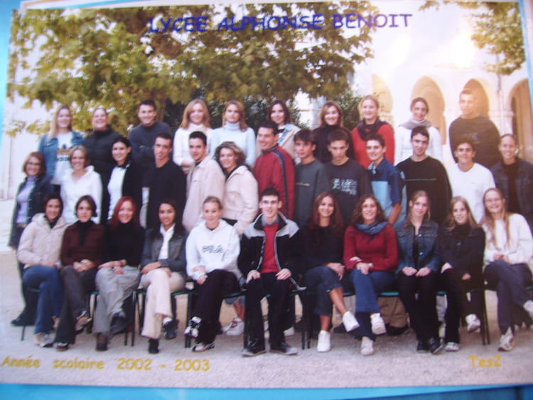 Photo de classe TERMINALE ES 2 de 2002, Lycée Alphonse-benoît - Copains ...