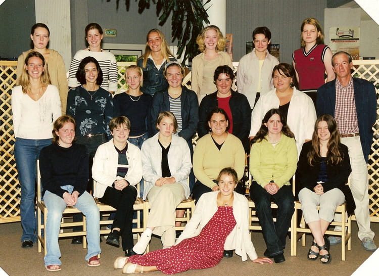 Photo de classe BTS 2 AD de 2002, Lycée Curie - Copains d'avant