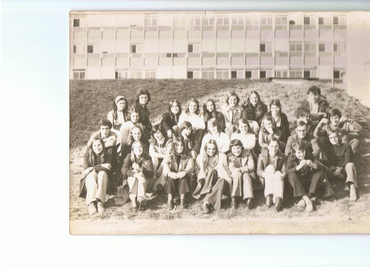 Photo De Classe 2nde Ab De 1973 Lycee Robert Garnier Copains D Avant