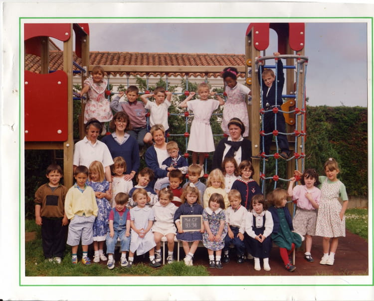 Photo de classe Maternelle CP de 1993, ECOLE ST JOSEPH - Copains d'avant