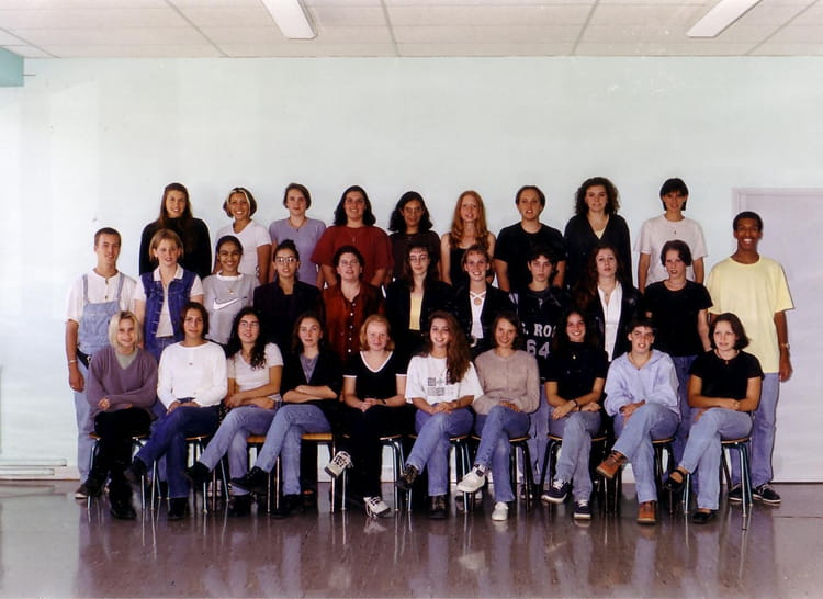 Photo De Classe BAC PRO SECRETARIAT 1997 1998 LPP PONTLIEUE De 1997 photo-de-classe-bac-pro-secretariat-1997-1998-lpp-pontlieue-de-1997