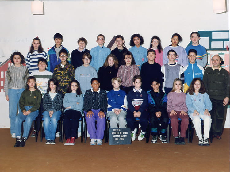 photo-de-classe-coll-n-de-sta-l-4e1-1992-de-1992-coll-ge-nicolas