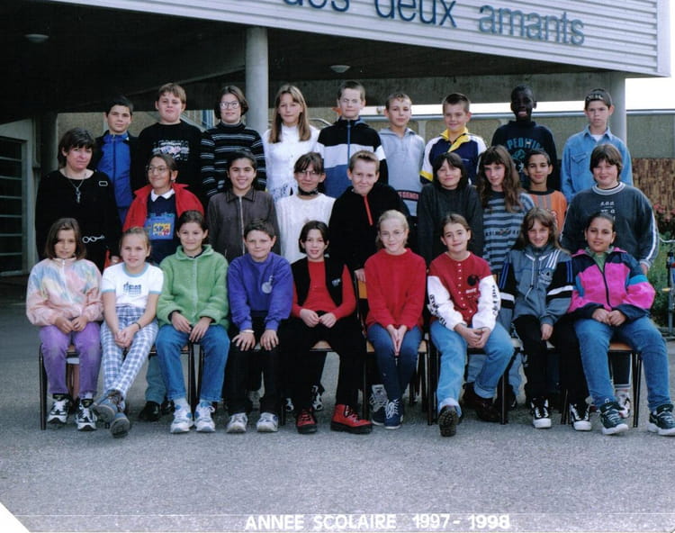 Photo de classe Photo 001 de 1997, Collège De La Côte Des Deux Amants