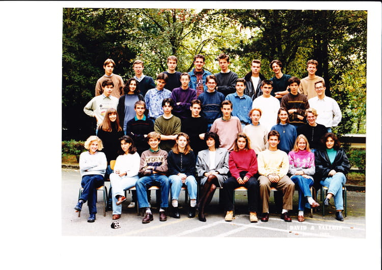 Photo de classe 1ereS 1991/1992 de 1991, Lycée La Bruyère - Copains d'avant