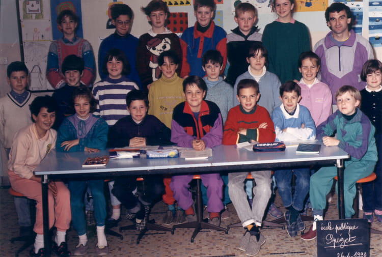 Photo de classe CM2 de 1990, ECOLE PRIMAIRE - Copains d'avant
