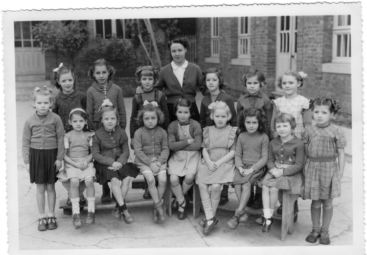Photo de classe Primaire de 1958, Ecole Sainte Thérèse Copains d'avant
