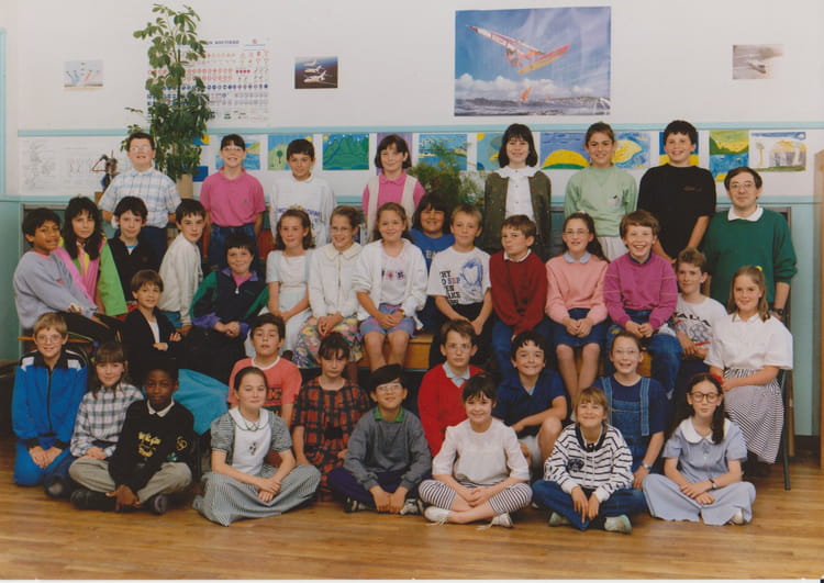 Photo de classe CM2 de 1989, Collège Saintvincent Copains d'avant