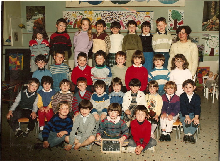 Photo De Classe Grande Section De 1984 Ecole Saint Julien Landerneau Copains D Avant
